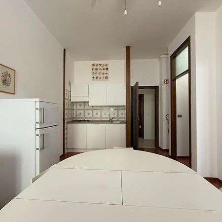 Condominio Union -Walterigato Apartments- Solo Per Famiglie- Lido di Jesolo Buitenkant foto