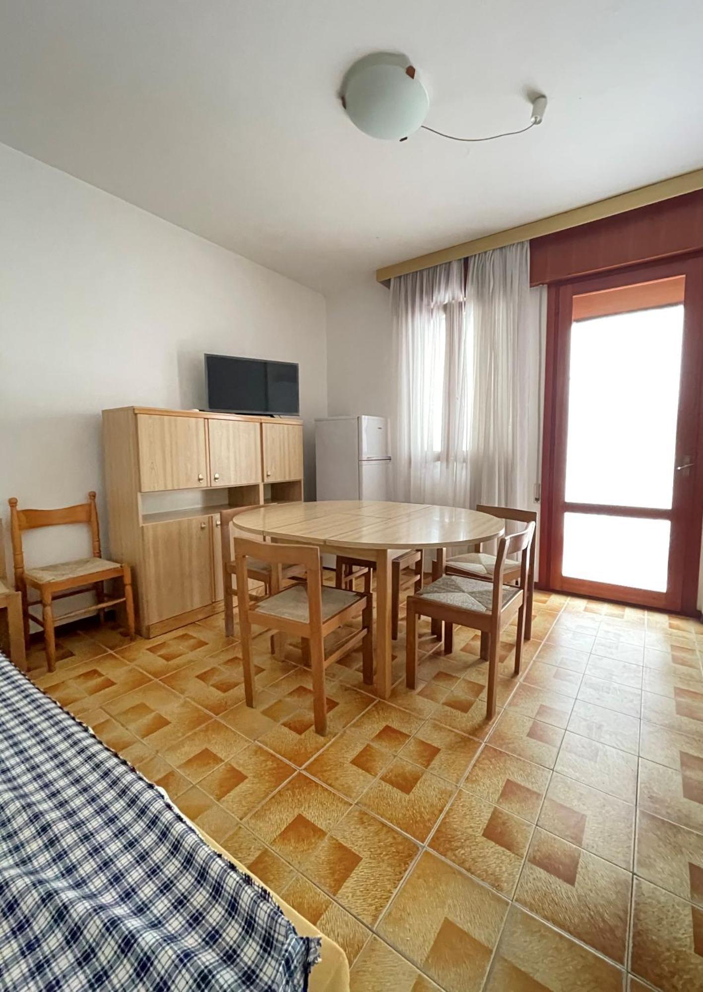 Condominio Union -Walterigato Apartments- Solo Per Famiglie- Lido di Jesolo Buitenkant foto