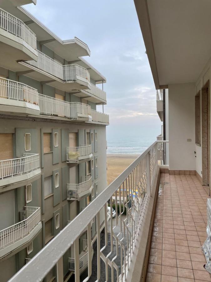 Condominio Union -Walterigato Apartments- Solo Per Famiglie- Lido di Jesolo Buitenkant foto