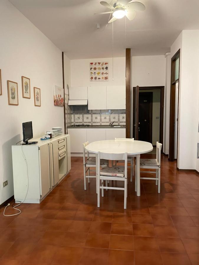 Condominio Union -Walterigato Apartments- Solo Per Famiglie- Lido di Jesolo Buitenkant foto
